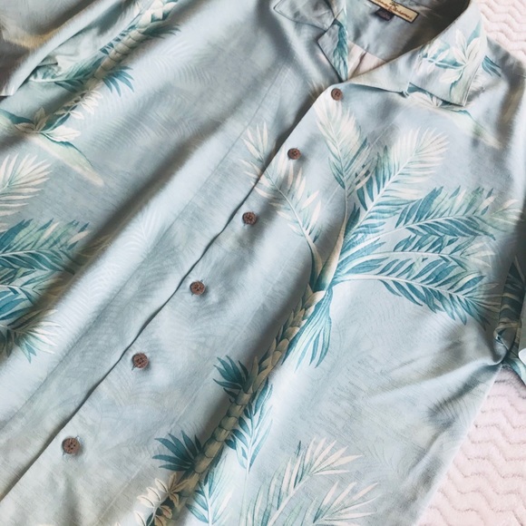 Tommy Bahama Hawaiian Mens 100% Silk Shirt - Picture 3 of 7